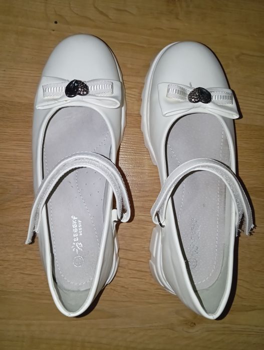 Buty dla dziewczynki 37 Komunia