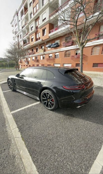 Porsche Panamera Sport Turismo TURBO