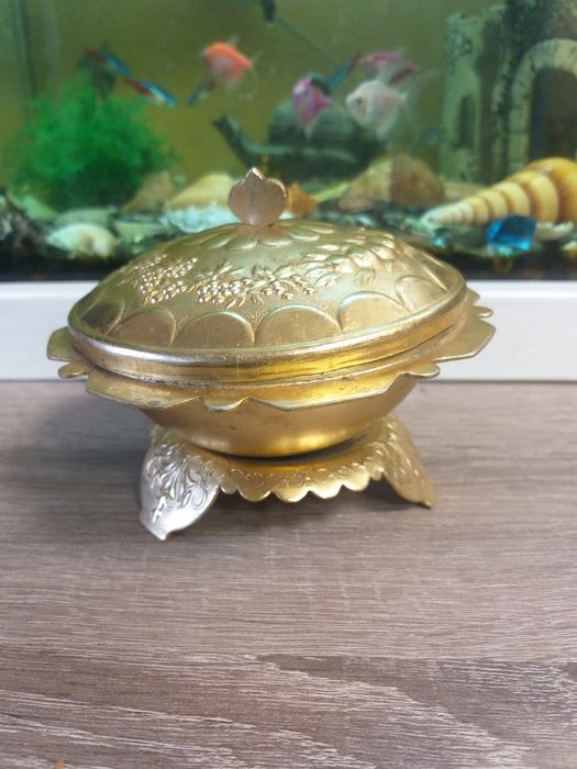 Продам сахарницу, конфетницу СССР