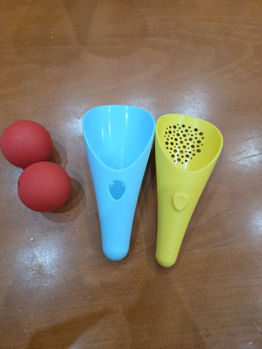 Duży zestaw (Quut i B.Toys) wielofunkcyjne zabawki na plażę
QUUT Forem