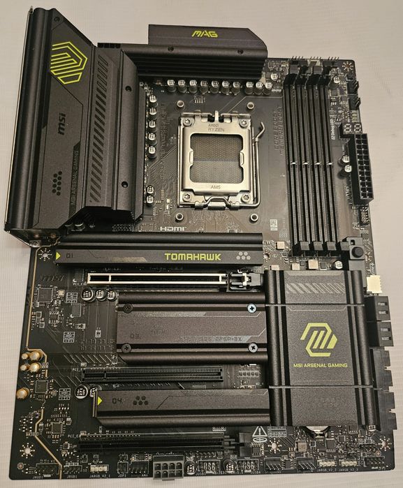Материнська плата MSI MAG X870 TOMAHAWK WIFI AM5 RYZEN
