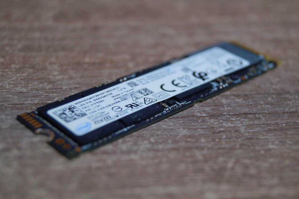 SSD накопичувач Intel 760p Series 1 TB (SSDPEKKW010T8 Б/У TVOYO