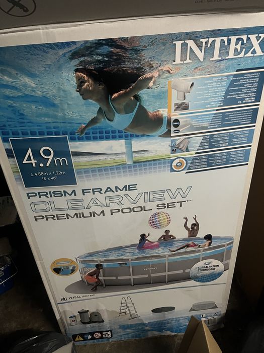 Vendo piscina nova