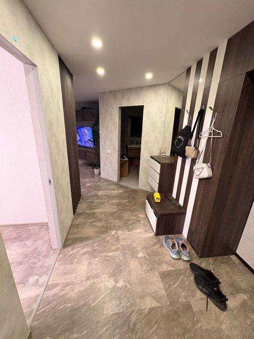 Продаж 2 кім квартири р-н Митнция