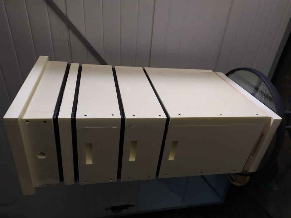 Ule warszawskie Warszawski korpusowy XPS700