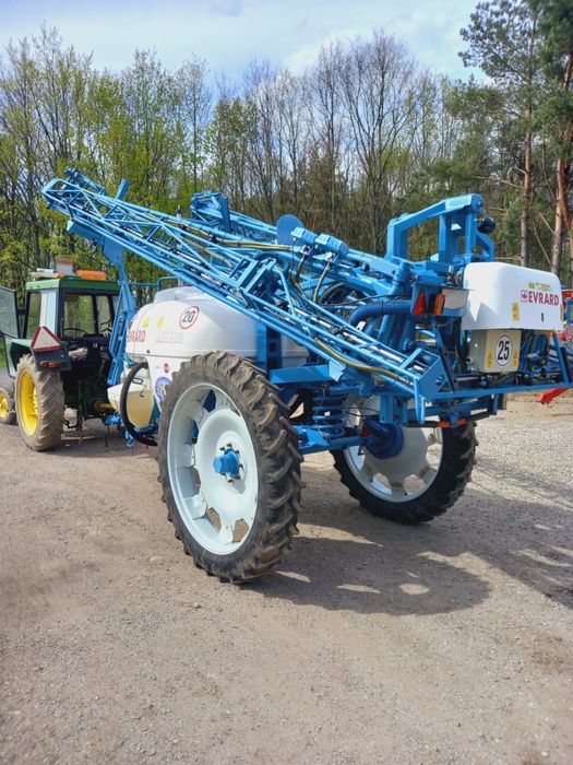 Opryakiwacz evrard meteor  hardi. 2800l/24m skrętny dyszel