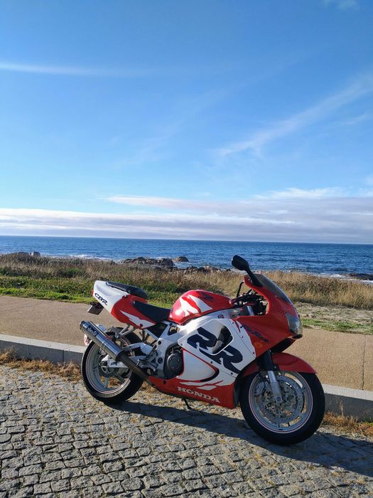 CBR 900 RR Fireblade