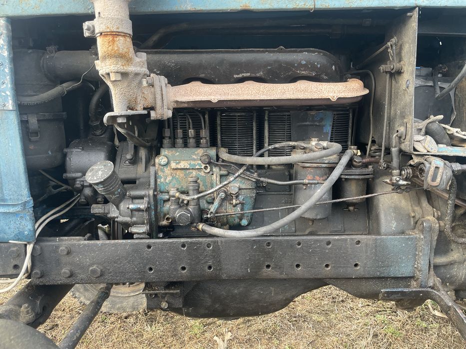 Продається Трактор Т-40 і рама плуга 4 корпусна