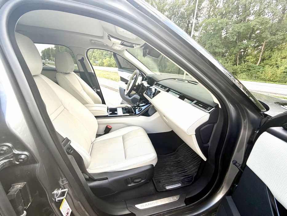 ТЕРМІНОВО     LAND ROVER  VELAR • 2019 • 2.0 T • 280 К.С. • 4X4 • АВТОМАТ