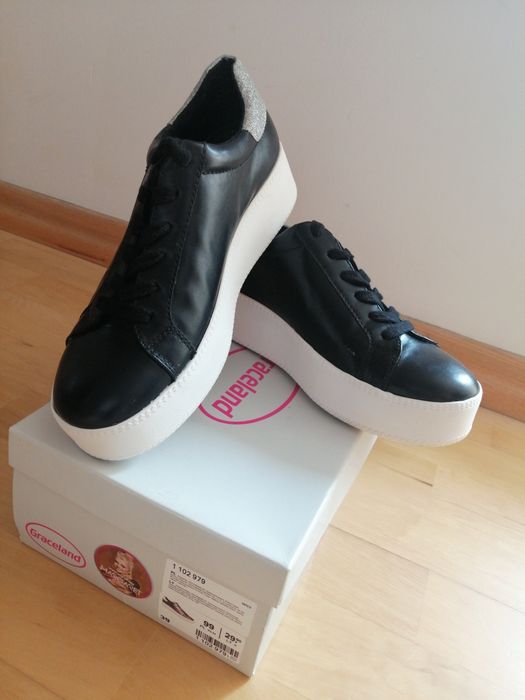 Buty na grubej podeszwie