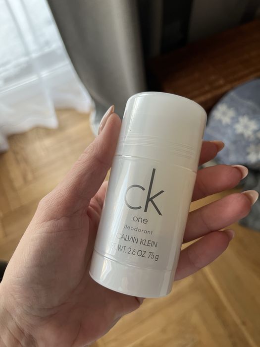 CK one Calvin Klein antyperspirant nowy