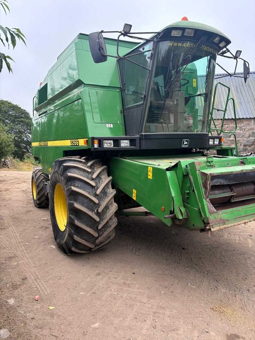 Kombajn zbożowy John Deere 2266, koła 800, 2066,2056