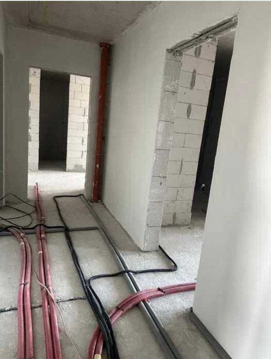 Продається двокімнатна квартира.