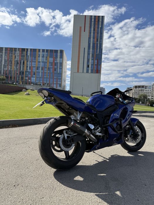 Продається мотоцикл Yamaha R6: Потужність та стиль в одному!