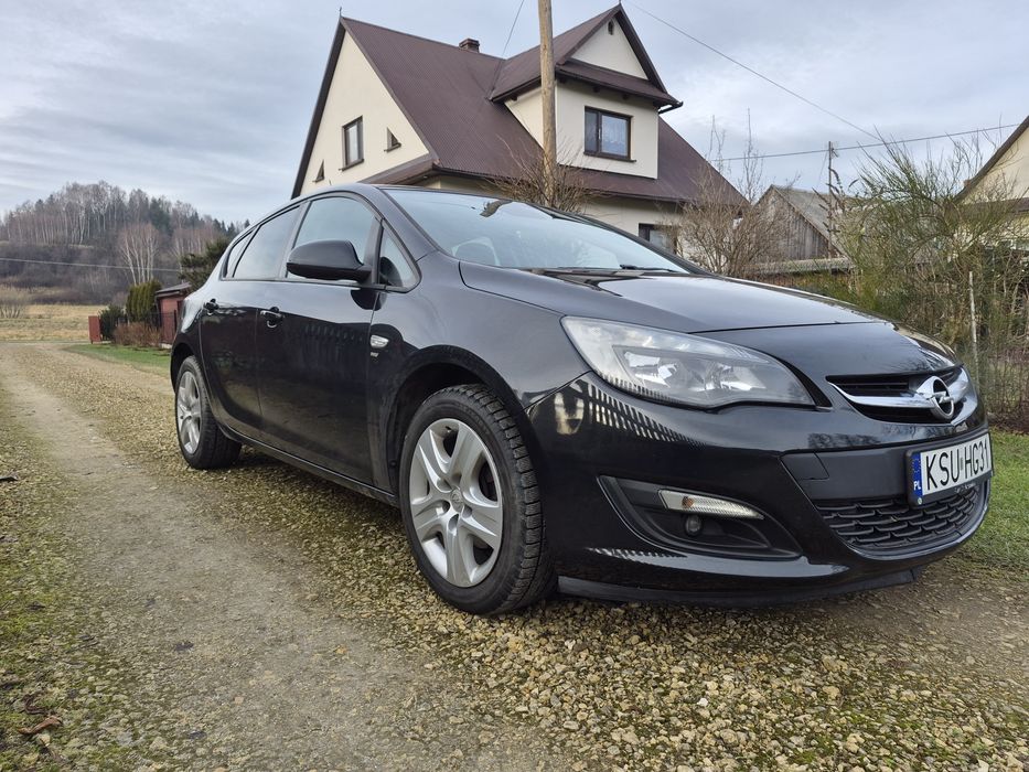 Opel Astra J 1.6cdti 136KM 2014 bogate wyposażenie