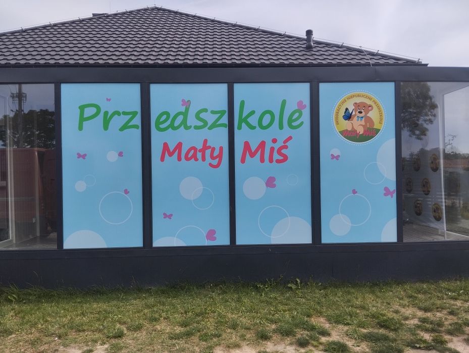 Reklama na samochód oklejanie busów witryn montaż reklam całe Gliwice