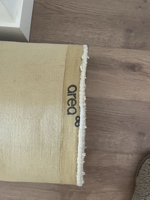 Vende-se tapete de lã da Área