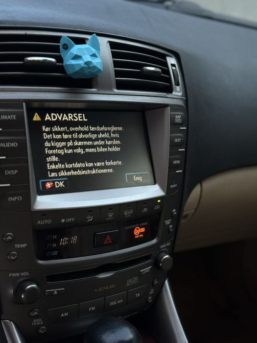 Lexus is 220D 2006р