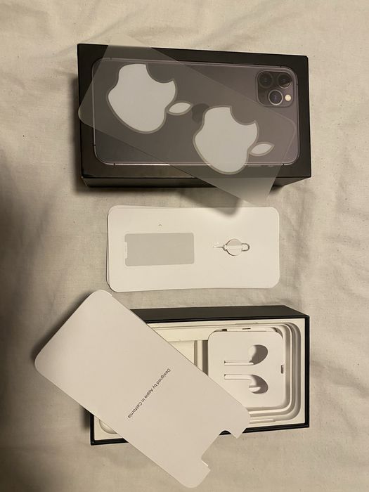Caixa completa iphone 11 pro max 512G