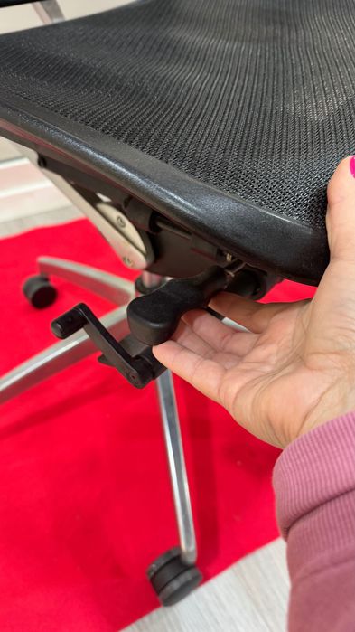 Cadeira de Escritório Ergonômica com Rodinhas