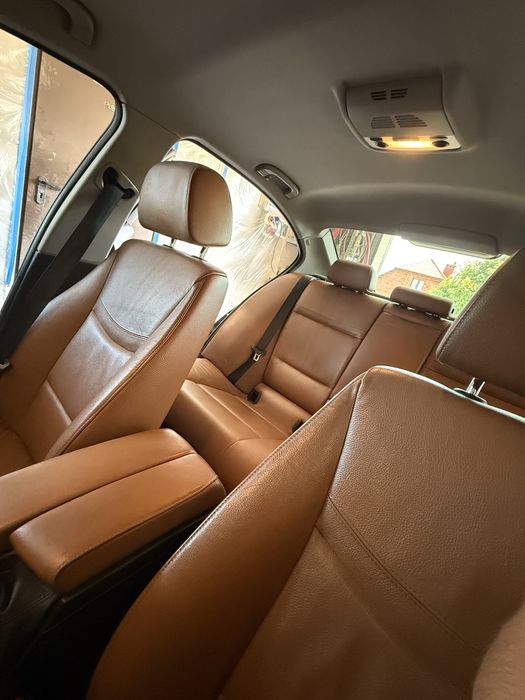 Bmw e90 320d x drive 2011r