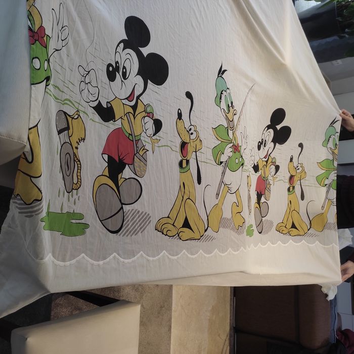 Cortinados de banda desenhada Micckey438923544096286721