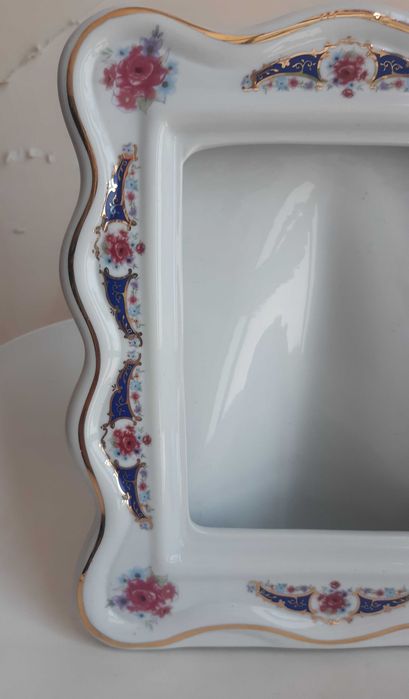 Linda Moldura em Porcelana, estilo "Limoges"