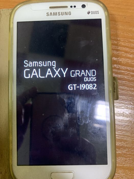 Телефон Samsung