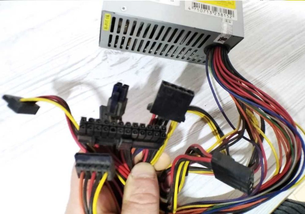 Блок питания chieftec 180w  SFX