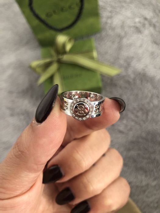 Gucci Icon Diamond Twirl