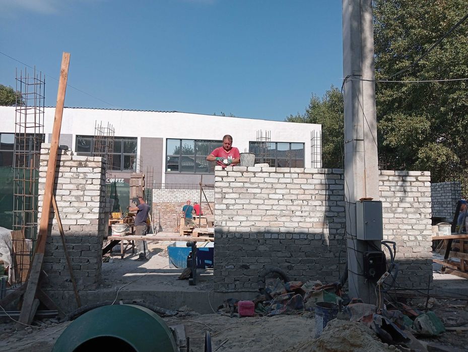 Кладка шлакоблока, кирпича штукатурка - Будівельні послуги Кривий Ріг ...