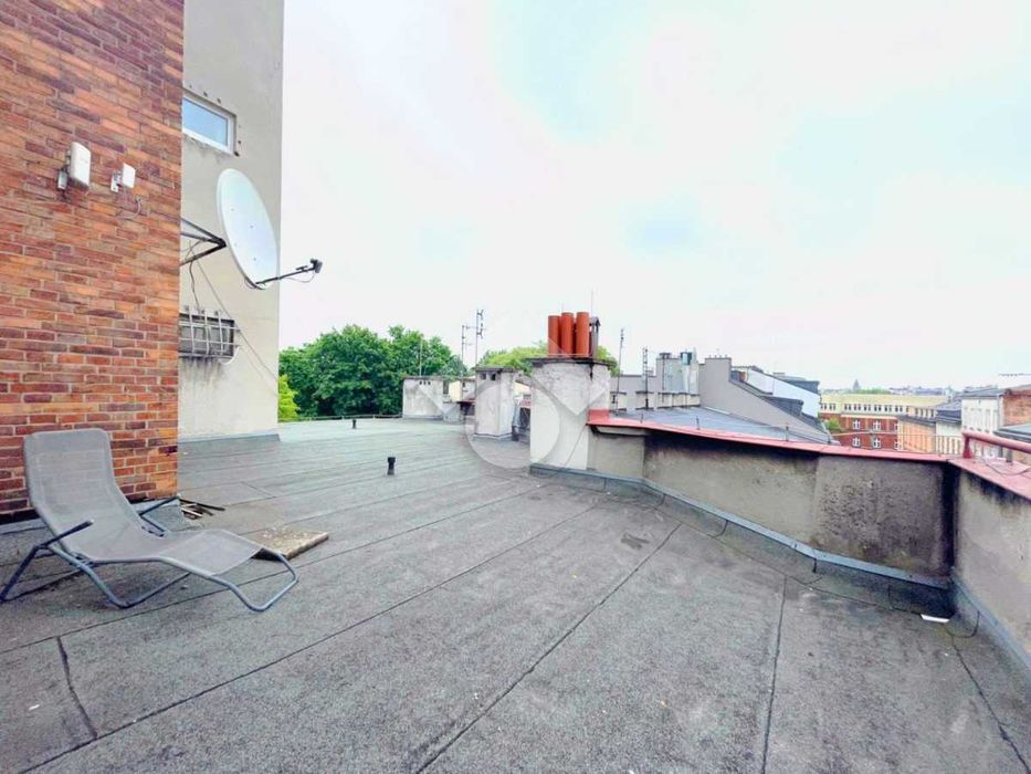 Pokój na wynajem w centrum - 1300 zł + media - ul. Lenartowicza