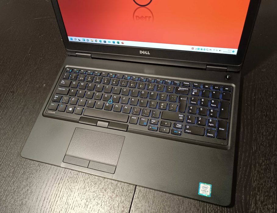 Dell Latitude 5580/Ecrã 15.6FHD/i5 7ªger/12GB RAM/SSD NVME/Thunderbolt