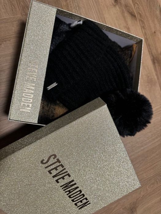Zestaw Szalik i pompon Czapka
Nowy bez metki·Steve Madden