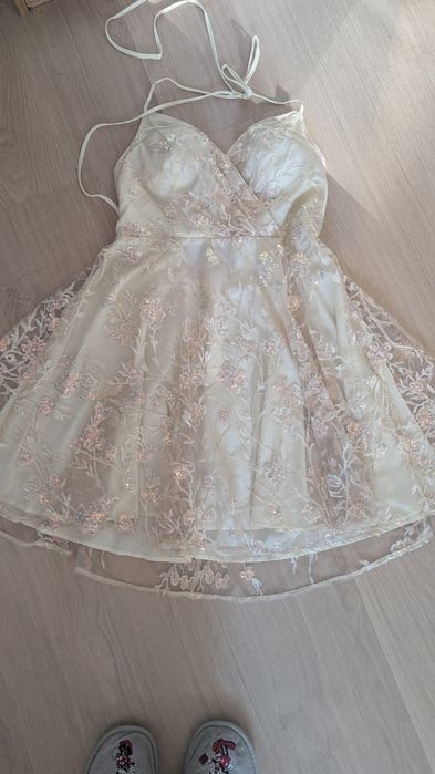 Sukienka damska blyszczaca