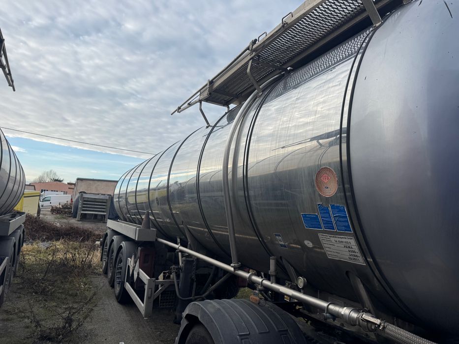 Sprzedam cysternę Feldbinder