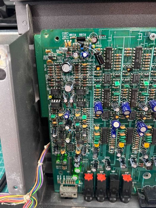 Sintetizador Roland JX-8P