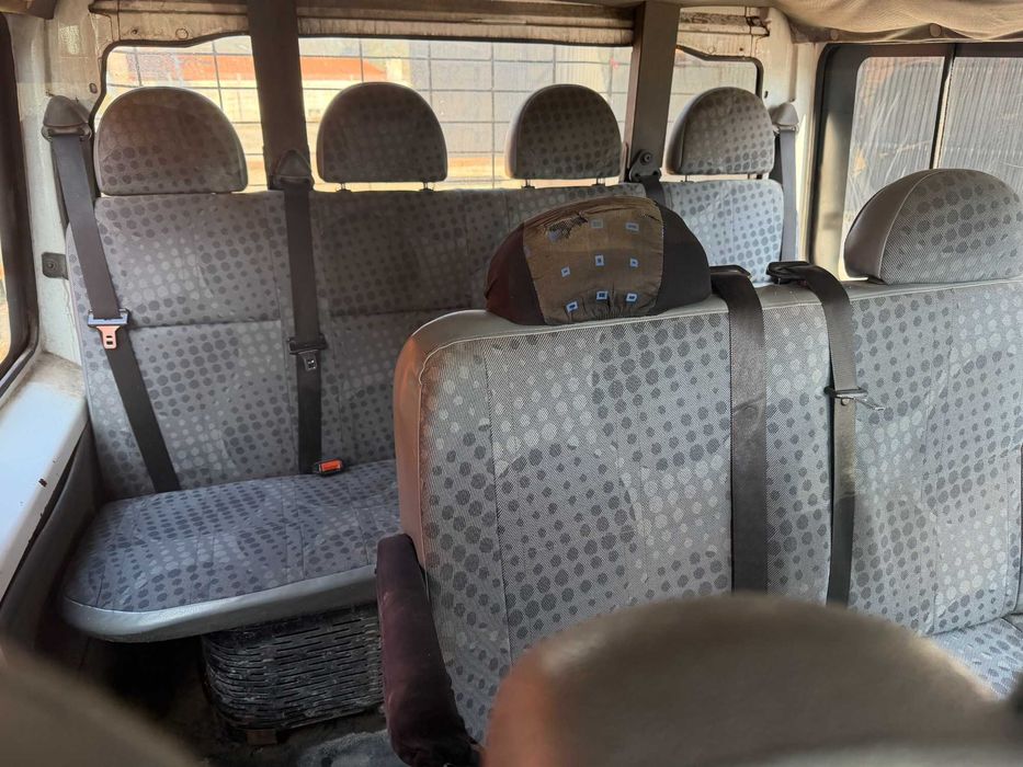 Carrinha Ford Transit Cabine Tripla