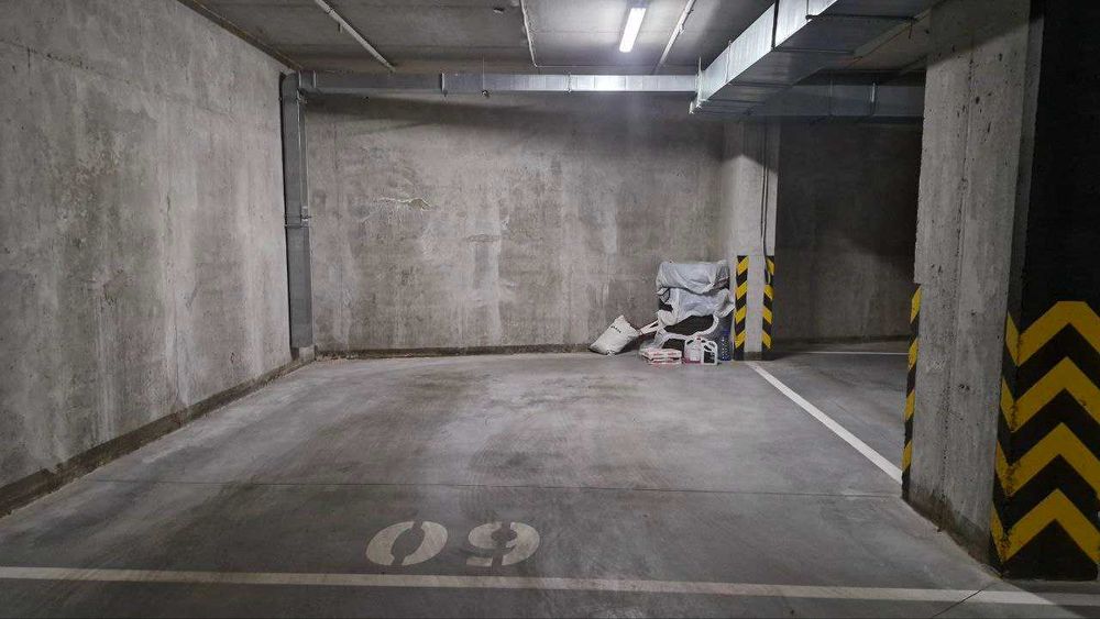 Паркомісце (29,3 м2) в підземному паркінгу ЖК «Crystal Avenue»