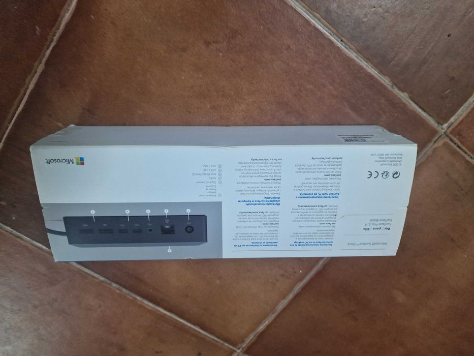 Microsoft Surface Docking Station - Model 1661423157723111761921