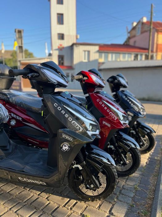 Електро скутер 1500 ват на Літій залізо фостатних акб 72v30ah COrso