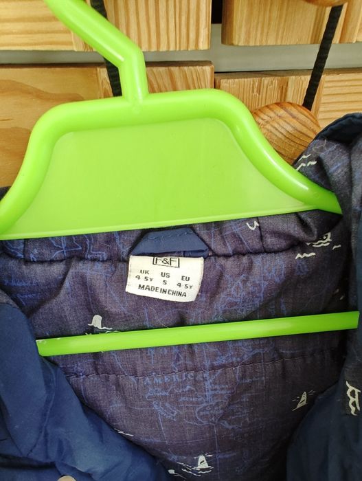 Kurtka przejściowa z lekkim ociepleniem dla chłopca 110