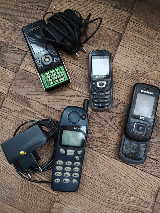 продам телефон Sony Ericsson 120грн.