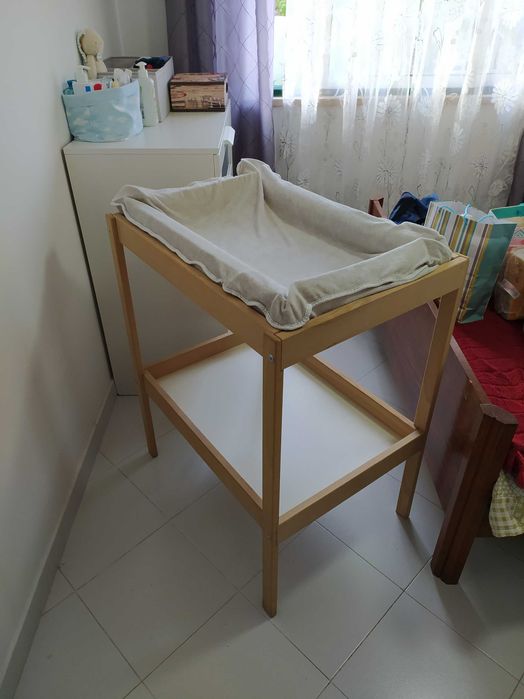 Trocador IKEA + Muda Fraldas + Capa