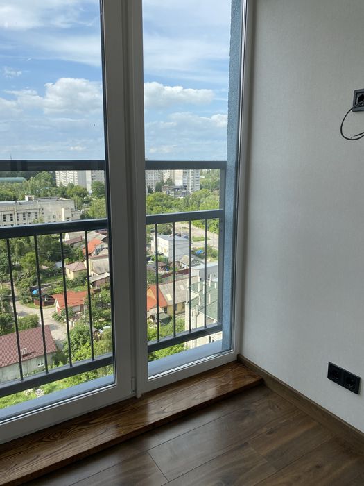 Продам 2 кімнатну квартиру в новобудові( Корбутівка )