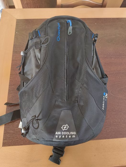 Duas Mochilas com pouco uso