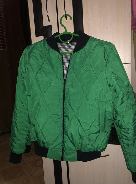 Курточка весна/осінь