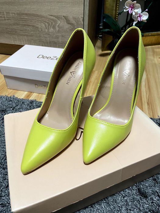 Szpilki żółte DeeZee MRM 37