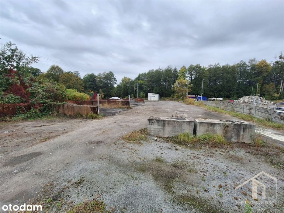 Utwardzony plac 3500 m², h. garażowa, 300 M od S52 - Więcej