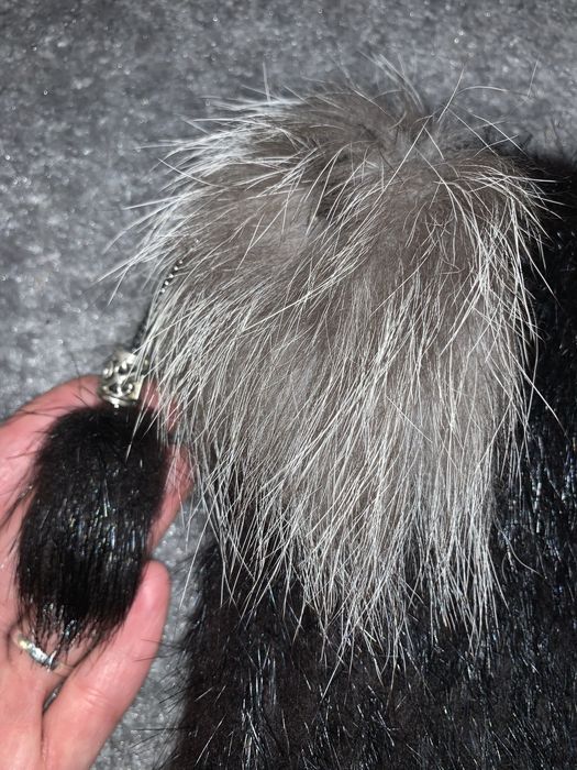 Шапка натуральна жіноча з хутра нутрії та чорнобурки